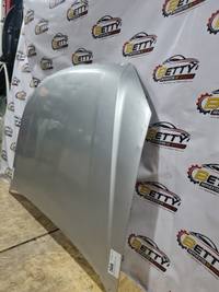 Capot Chevrolet Dmax 2016, 2017, 2018 y 2019 usado en buen estado - fotografía 3