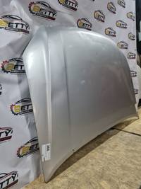 Capot Chevrolet Dmax 2016, 2017, 2018 y 2019 usado en buen estado - fotografía 2