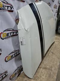 Capot Mercedes Benz A200-A220-A250 2015 en adelante usado en buen estado - fotografía 3