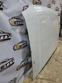 Capot Nissan Terrano D22 sin toma 2003, 2004, 2005, 2006, 2007, 2008, 2009, 2010, 2011, 2012, 2013, 2014 y 2015 usado en buen estado - fotografía 3