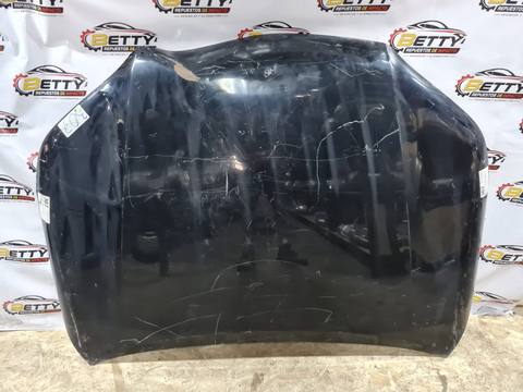Capot Toyota Hilux 2019 en adelante usado en buen estado