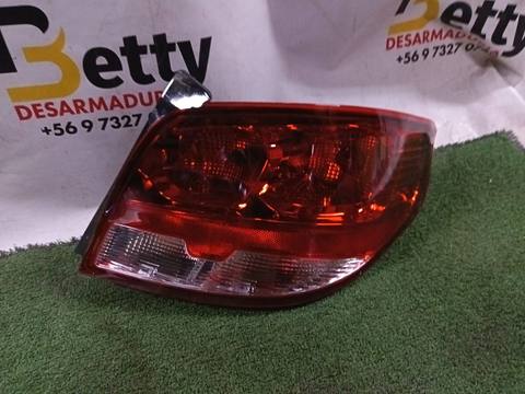 Foco trasero derecho Chevrolet Sail 2016 en adelante usado en buen estado