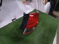 Foco trasero derecho Hyundai Tucson 2011, 2012, 2013, 2014 y 2015 usado en buen estado - fotografía 2