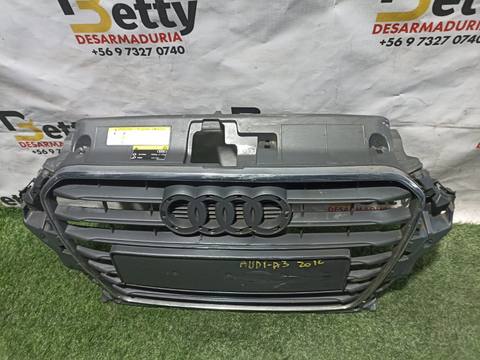 Mascara Audi A3 2014, 2015, 2016 y 2017 usado en buen estado