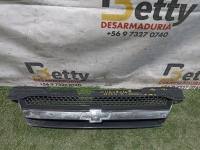 Mascara Chevrolet Aveo Sport 2005, 2006, 2007 y 2008 usado en buen estado