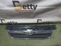 Mascara Chevrolet Aveo sedan 2006, 2007, 2008, 2009, 2010, 2011, 2012, 2013 y 2014 usado en buen estado