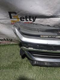 Máscara Chevrolet colorado Cromada 2018, 2019, 2020 y 2021 usado en buen estado - fotografía 4