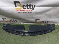 Mascara Superior Chevrolet Cruze 2009, 2010, 2011 y 2012 usado en buen estado