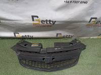 Mascara Chevrolet Sail 2010, 2011, 2012, 2013 y 2014 usado en buen estado