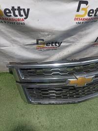 Mascara Chevrolet Tahoe Chevrolet Suburban 2015, 2016, 2017, 2018, 2019 y 2020 usado en buen estado - fotografía 3