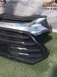 Máscara Chevrolet Tracker 2021, 2022, 2023 y 2024 usado en buen estado - fotografía 2