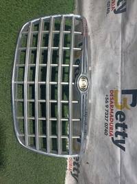 Máscara Chrysler 300 2005, 2006, 2007, 2008, 2009 y 2010 usado en buen estado