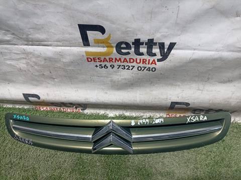 Mascara Citroen Xsara Picasso Citroën 2003, 2004, 2005, 2006, 2007, 2008, 2009, 2010 y 2011 usado en buen estado