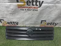 Mascara Fiat uno Fiat Fiorino 2005, 2006, 2007, 2008, 2009, 2010, 2011, 2012, 2013 y 2014 usado en buen estado