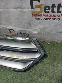 Mascara Ford Edge 2016, 2017, 2018 y 2019 usado en buen estado - fotografía 2