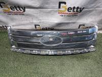 Máscara Ford Edger 2008, 2009 y 2010 usado en buen estado