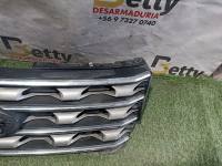 Máscara Ford Explorer 2016, 2017 y 2018 usado en buen estado - fotografía 2