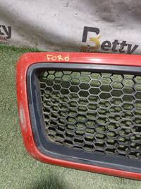 Mascara Ford F150 2005, 2006, 2007, 2008 y 2009 usado en buen estado - fotografía 3