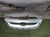 Máscara Ford fiesta 2011, 2012 y 2013 usado en buen estado