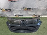 Mascara Honda HRV 2019, 2020, 2021 y 2022 usado en buen estado