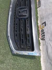 Máscara honda Pilot 2012, 2013, 2014 y 2015 usado en buen estado - fotografía 3