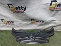 Máscara Hyundai Accent 2006, 2007, 2008, 2009, 2010, 2011 y 2012 usado en buen estado