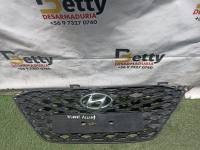 Mascara Hyundai Accent 2021, 2022 y 2023 usado en buen estado