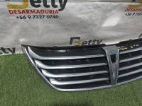 Máscara Hyundai equus 2011, 2012, 2013, 2014, 2015, 2016 y 2017 usado en buen estado - fotografía 3