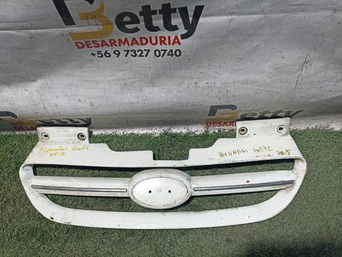 Mascara Hyundai Getz 2007, 2008, 2009, 2010 y 2011 usado en buen estado