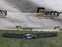 Máscara Hyundai Gran i10 2018 y 2019 usado en buen estado