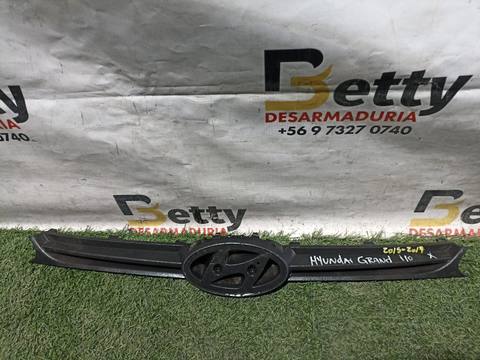 Mascara Hyundai Grand i10 2018 y 2019 usado en buen estado