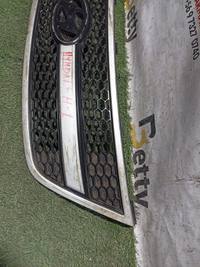 Máscara Hyundai H1 2 2008, 2009, 2010, 2011, 2012, 2013, 2014 y 2015 usado en buen estado - fotografía 3