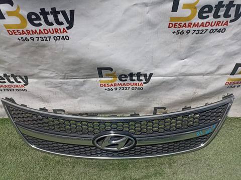 Máscara Hyundai H1 2006, 2007, 2008, 2009, 2010, 2011, 2012, 2013, 2014 y 2015 usado en buen estado
