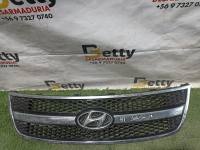 Mascara Hyundai H1 2007, 2008, 2009, 2010, 2011, 2012, 2013, 2014 y 2015 usado en buen estado