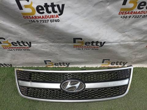 Máscara Hyundai H1 2007, 2008, 2009, 2010, 2011, 2012, 2013, 2014 y 2015 usado en buen estado