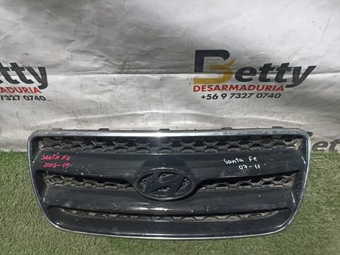 Máscara Hyundai Santa Fe 2006, 2007 y 2008 usado en buen estado