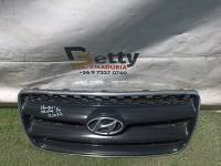 Mascara Hyundai Santa Fe 2006 usado en buen estado