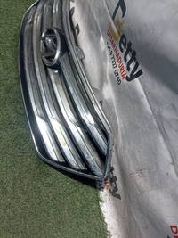 Máscara Hyundai Santa Fe 2016, 2017 y 2018 usado en buen estado - fotografía 2