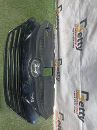 Máscara Hyundai Tucson 2012, 2013, 2014 y 2015 usado en buen estado