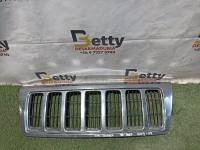 Mascara Jeep Gran cherokee 2003 en adelante usado en buen estado