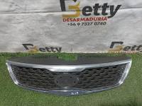 Máscara Kia Cerato C 2009, 2010, 2011 y 2012 usado en buen estado