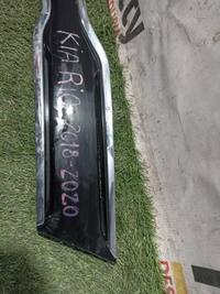 Máscara Kia Río 2018, 2019, 2020, 2021, 2022 y 2023 usado en buen estado - fotografía 3