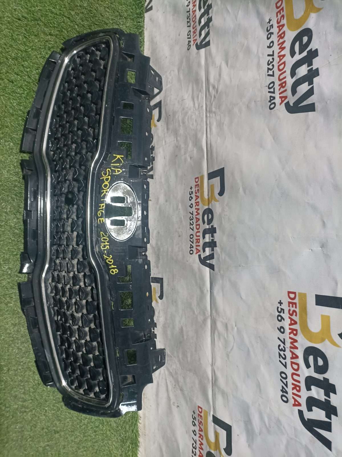 Mascara Kia Sportage 2016, 2017, 2018 y 2019 usado en buen estado