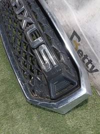Mascara Maxus T60 2018, 2019, 2020, 2021, 2022, 2023, 2024, 2025 y 2026 usado en buen estado - fotografía 2
