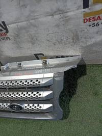 Mascara Land Rover Range Rover Sport 2005, 2006, 2007, 2008, 2009 y 2010 usado en buen estado - fotografía 2