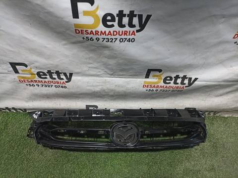 Mascara Mazda 2 2016, 2017, 2018, 2019 y 2020 usado en buen estado