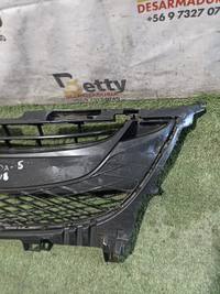 Mascara Mazda 5 2012, 2013, 2014, 2015, 2016 y 2017 usado en buen estado - fotografía 2