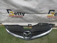 Máscara Mazda 5 6 2006, 2007, 2008 y 2009 usado en buen estado