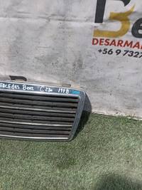 Mascara Mercedes Benz W202 1992, 1993, 1994, 1995, 1996, 1997 y 1998 usado en buen estado - fotografía 2