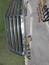 Máscara Mercedes Benz C350 2008 en adelante usado en buen estado - fotografía 2